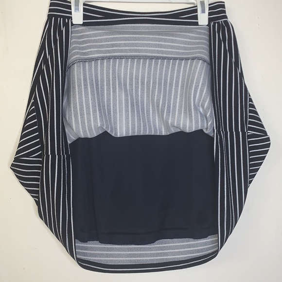 Cute blue/white striped skirt 💙 - Picture 5 of 6